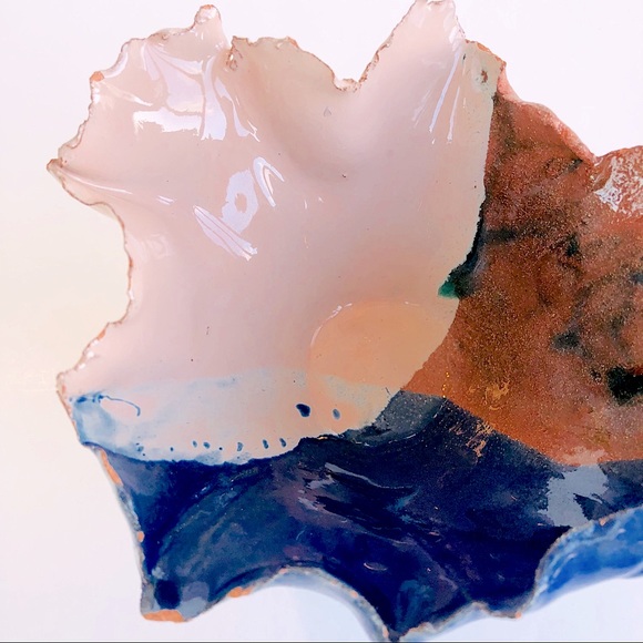 Handmade Glazed Ceramic Trinket Bowl / Dish - Picture 16 of 17